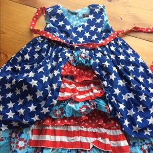 Jelly the pug size 4 American dress. 4th of July